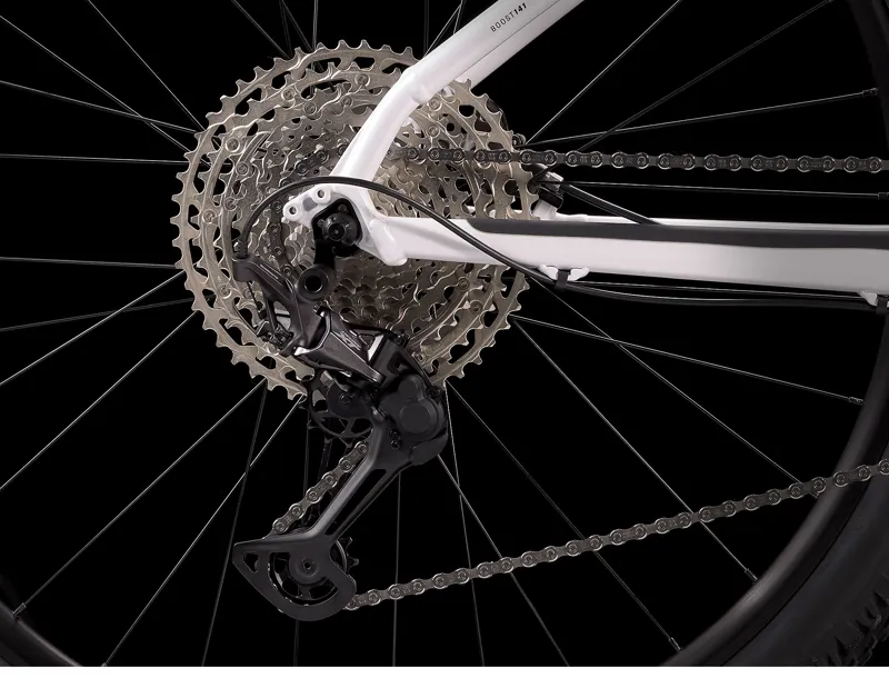 Trek X-Caliber 8 XC Mountain Bike in Crystal White-8